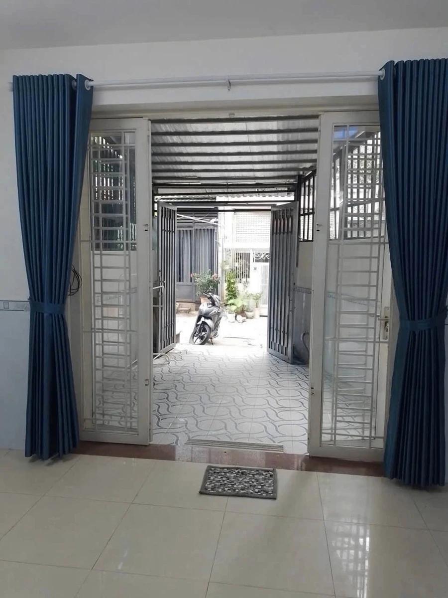 Bán nhà 2 tầng 60m2 gần chợ Bà Chiểu, Quận 4 - Ảnh thu nhỏ 2
