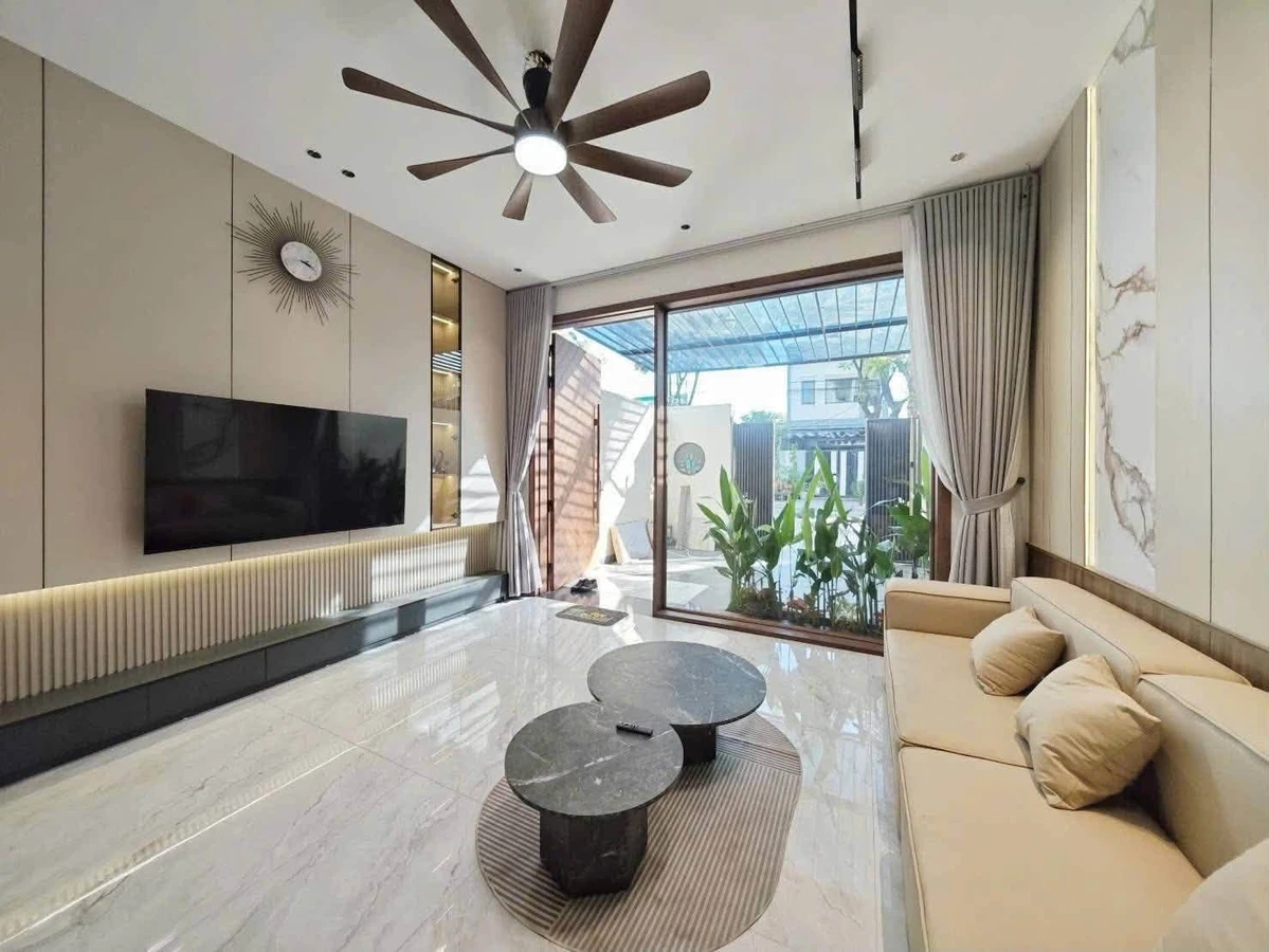 Nhà 3 tầng 96m² Hòa Xuân Quận 7, giá 8,4 tỷ - Ảnh thu nhỏ 4