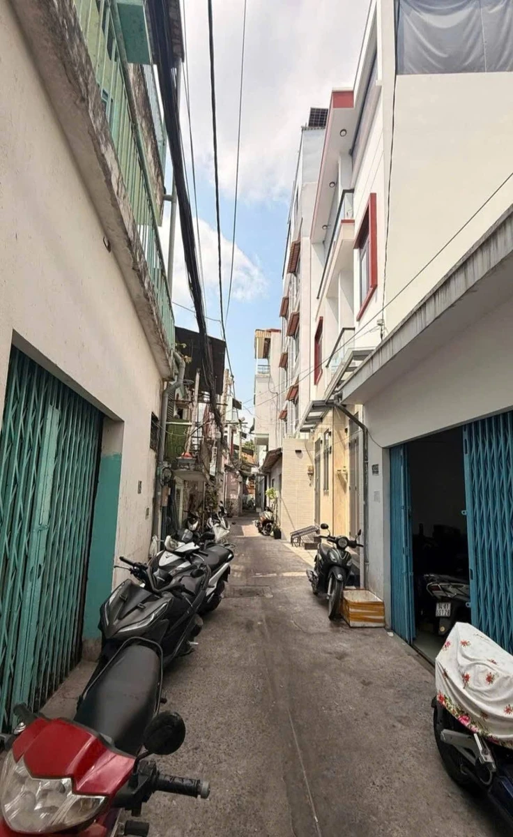 Bán nhà cấp 4 hẻm 242 Tôn Đản, Phường 8, Quận 4, 101m2 nở hậu, đang cho thuê 14tr/tháng - Ảnh thu nhỏ 2