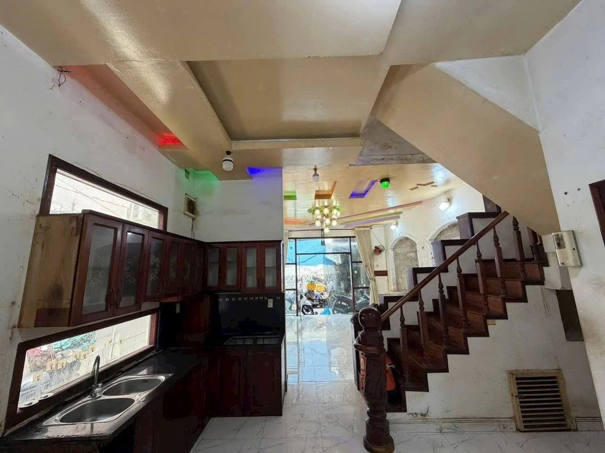Bán nhà 4PN 55m² Nguyễn Thị Xiếu Quận 7 - 5.65 tỷ - Ảnh thu nhỏ 2