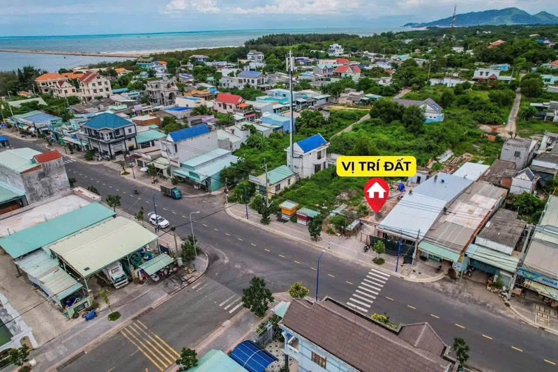 Bán đất mặt tiền Lộc An Hồ Lô 540m² gần biển