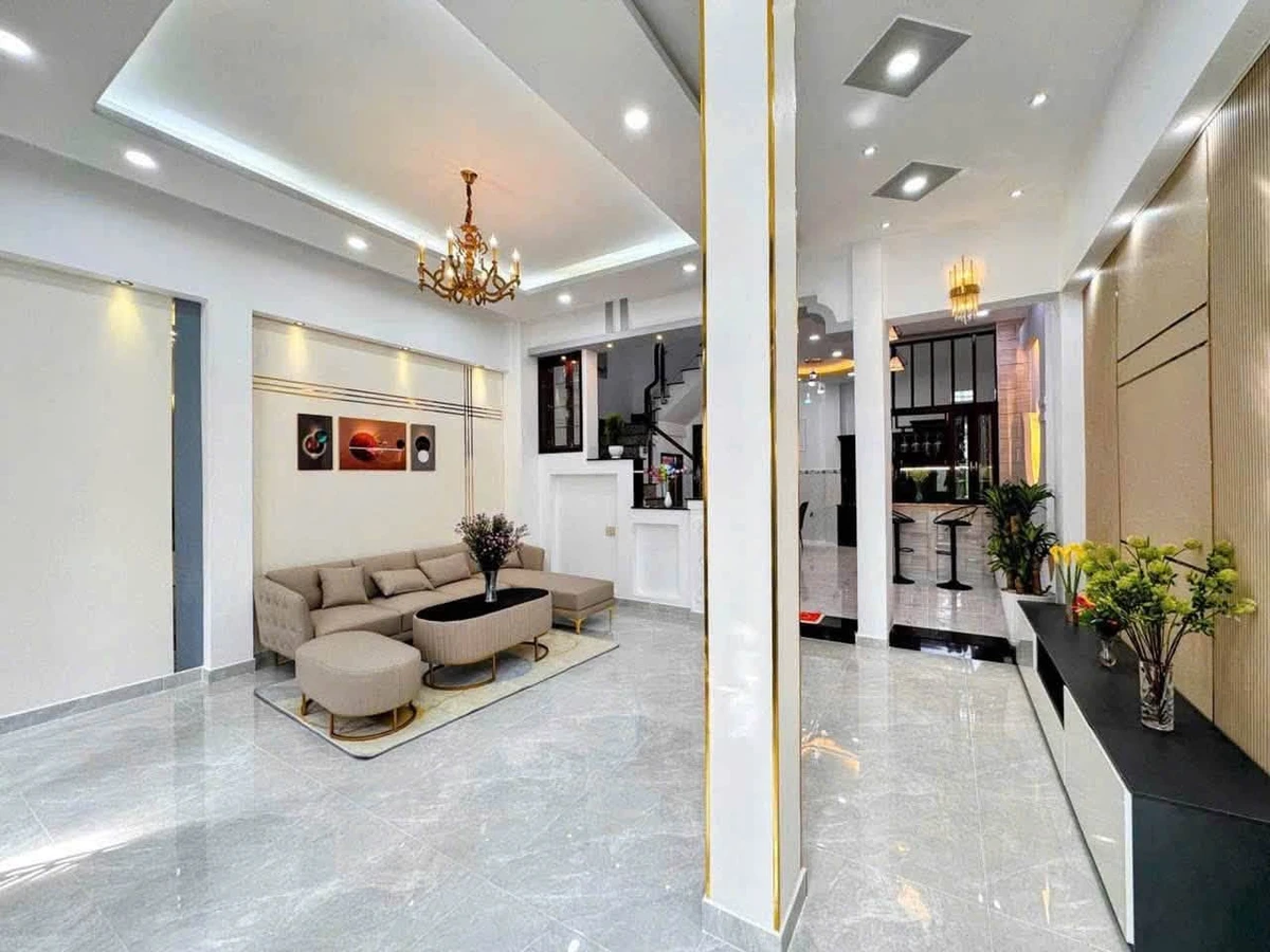 Bán nhà mặt tiền kinh doanh kiểu biệt thự sân vườn 6x16m, 3 tầng, 8,9 tỷ, Tân Phú - Ảnh thu nhỏ 3