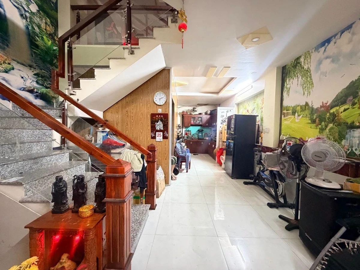 Bán nhà 4 tầng 60m2 đường Nguyễn Ảnh Thủ, Bình Chánh - Ảnh 1