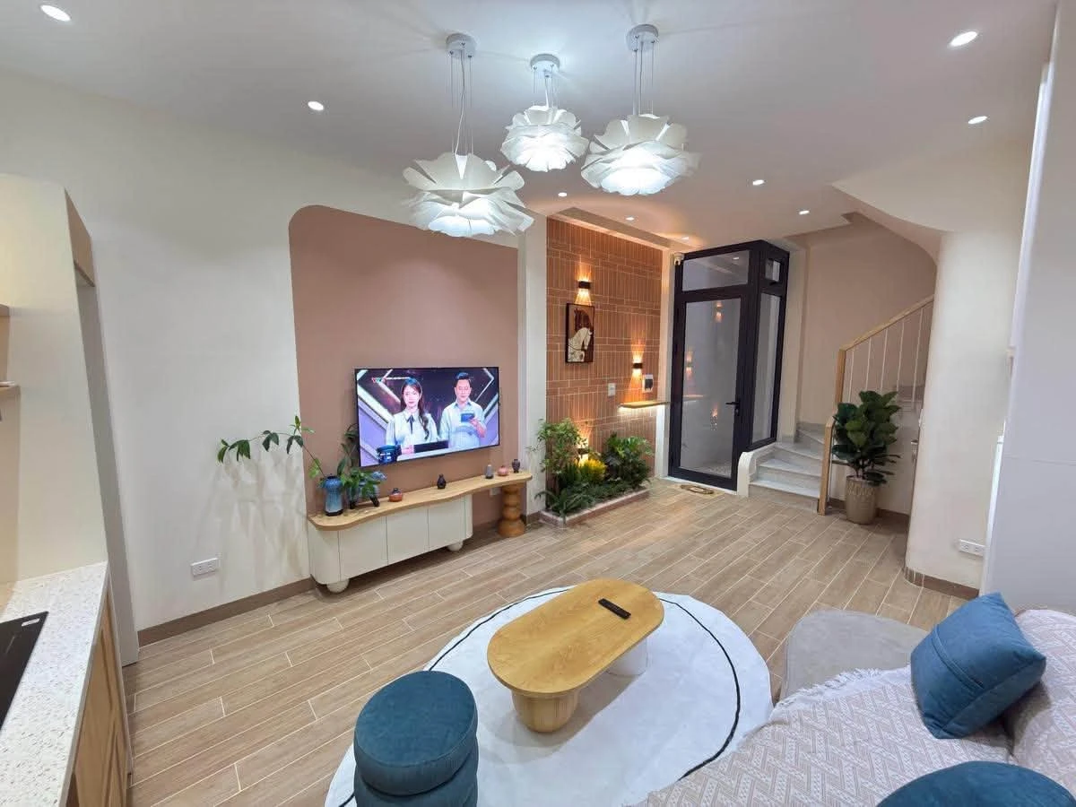 Bán nhà mới xây 5 tầng gần phố Vũ Tông Phan, Thanh Xuân, Hà Nội giá 6,3 tỷ - Ảnh thu nhỏ 3