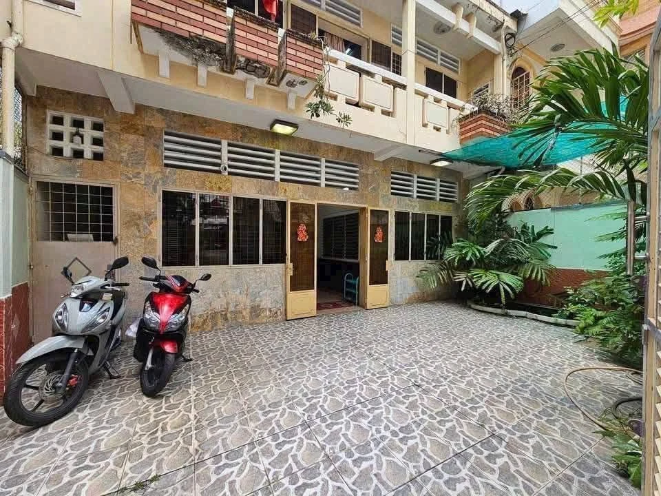 Bán villa Hồ Biểu Chánh 131m², Phú Nhuận, 22 tỷ - Ảnh 1