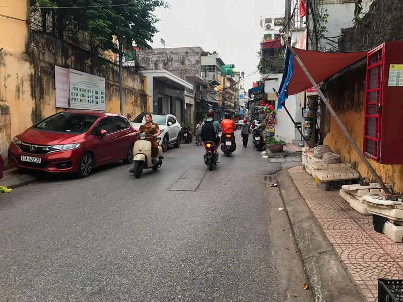 Bán nhà 3 tầng 76m2 đường Lê Hồng Phong, Hải Phòng, hơn 3 tỷ