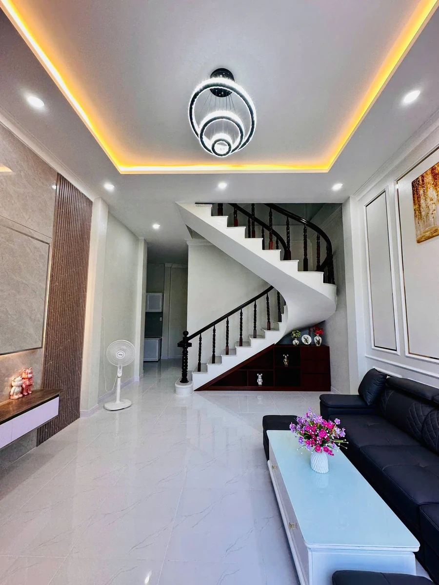 Bán nhà 4 phòng ngủ 58m2 hẻm ô tô Nguyễn Trung Trực, Rạch Giá, giá 1,99 tỷ - Ảnh thu nhỏ 3
