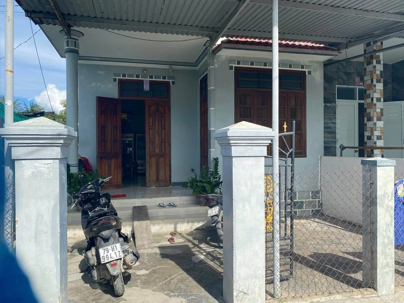 Bán nhà cấp 4 gần biển Dốc Lết 123m², 1 tỷ