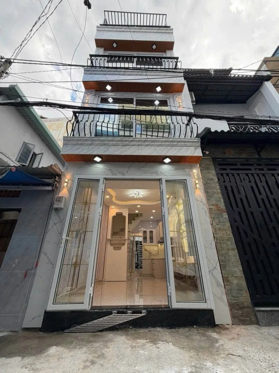 Bán nhà hẻm Nguyễn Trãi 35m² 3 phòng ngủ Quận 5 - Ảnh 1