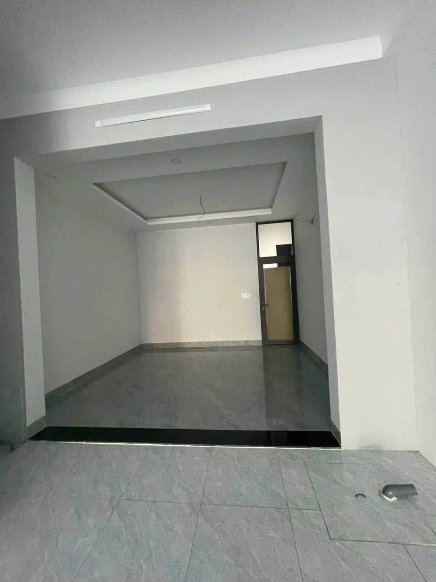 Bán nhà mặt tiền Lê Hồng 165m² giá 13 tỷ - Ảnh thu nhỏ 2