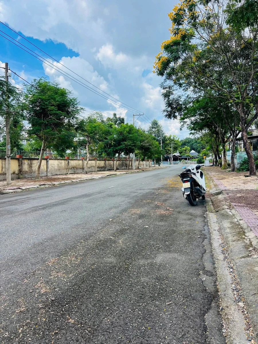 Bán đất mặt tiền đường Tôn Thất Tùng, Chơn Thành, 204m², hơn 1 tỷ - Ảnh thu nhỏ 3