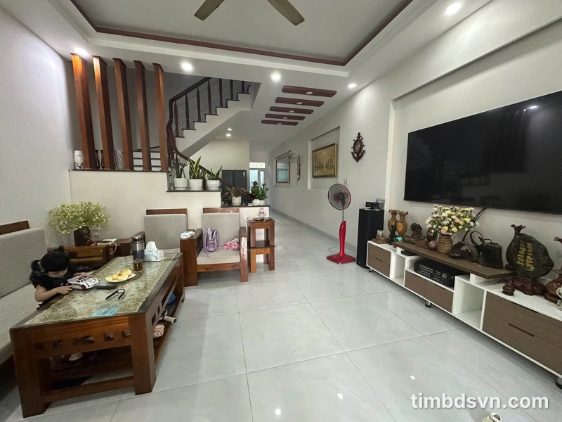 Bán nhà 4PN, 100m², Nha Trang, giá 9,8 tỷ