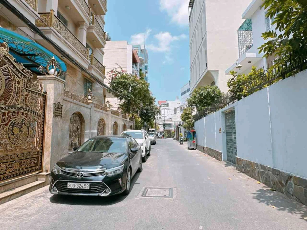 Bán nhà phố 90m2, 4 tầng Quận 7 giá 12,3 tỷ - Ảnh thu nhỏ 3