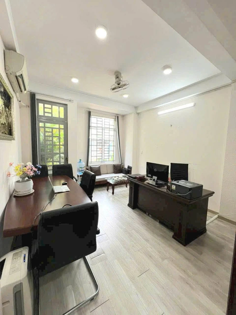 Cho thuê nhà nội bộ Tạ Quang Bửu 4x15m, 1 trệt 2 lầu, 4PN, 15 triệu/tháng, Phường 5 Quận 8 - Ảnh thu nhỏ 2
