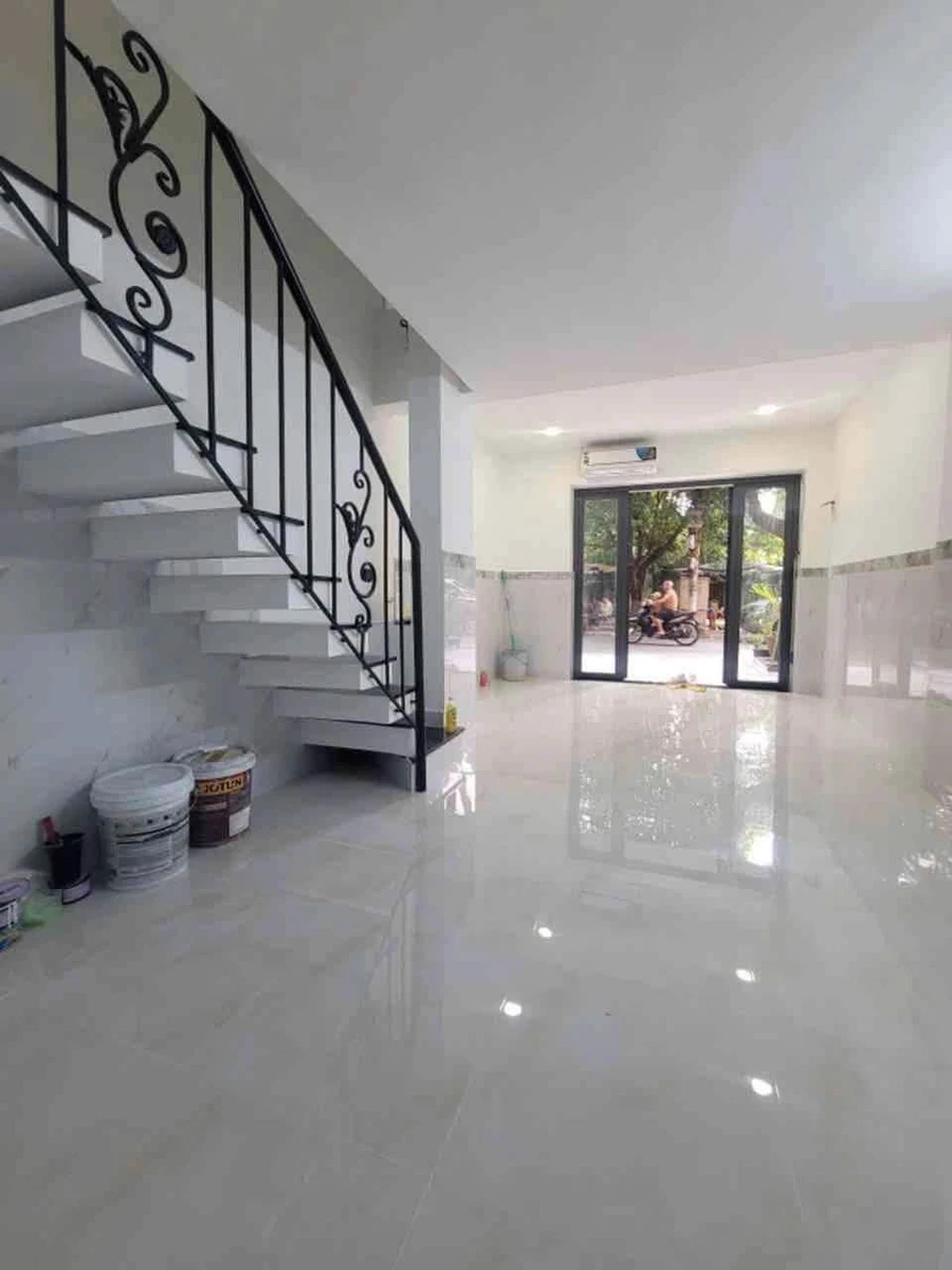Bán nhà mặt tiền đường Độc Lập, Tân Phú, 3.7x11m, trệt 1 lầu 2PN, giá hơn 4 tỷ - Ảnh thu nhỏ 2