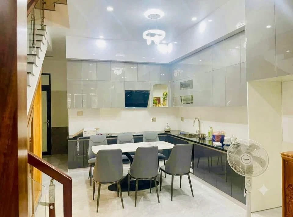Bán nhà 3 phòng ngủ 202m2 Quảng Ngãi 3 tỷ 500 - Ảnh thu nhỏ 5