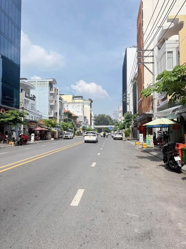 Nhà 4 tầng bán Quận 10, 5PN 4WC, 36m², 10 tỷ 9 - Ảnh 1