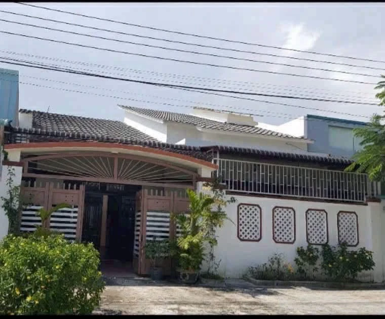 Bán biệt thự mặt tiền 200m2 Phan Thiết 3.8 tỷ - Ảnh 1