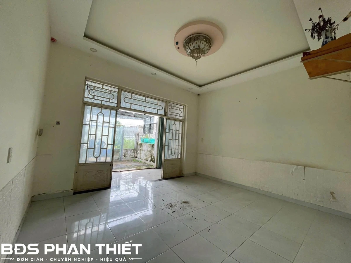 Bán nhà cấp 4 Phong Nẫm, 100m², 1 tỷ 550 triệu - Ảnh 1