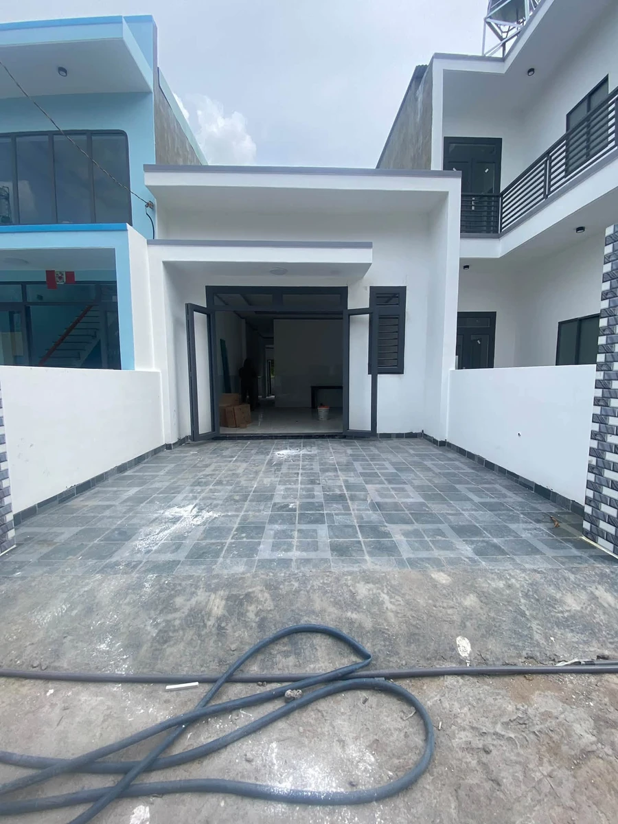 Bán nhà cấp 4 93m2 full nội thất Hương Lộ 7 Bình Chánh - Ảnh 1