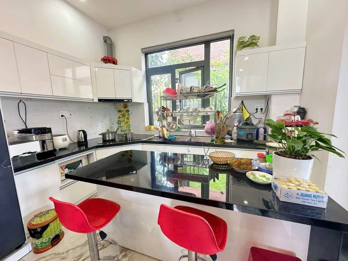 Bán villa 200m² 5PN Đà Lạt giá 8.2 tỷ - Ảnh thu nhỏ 3
