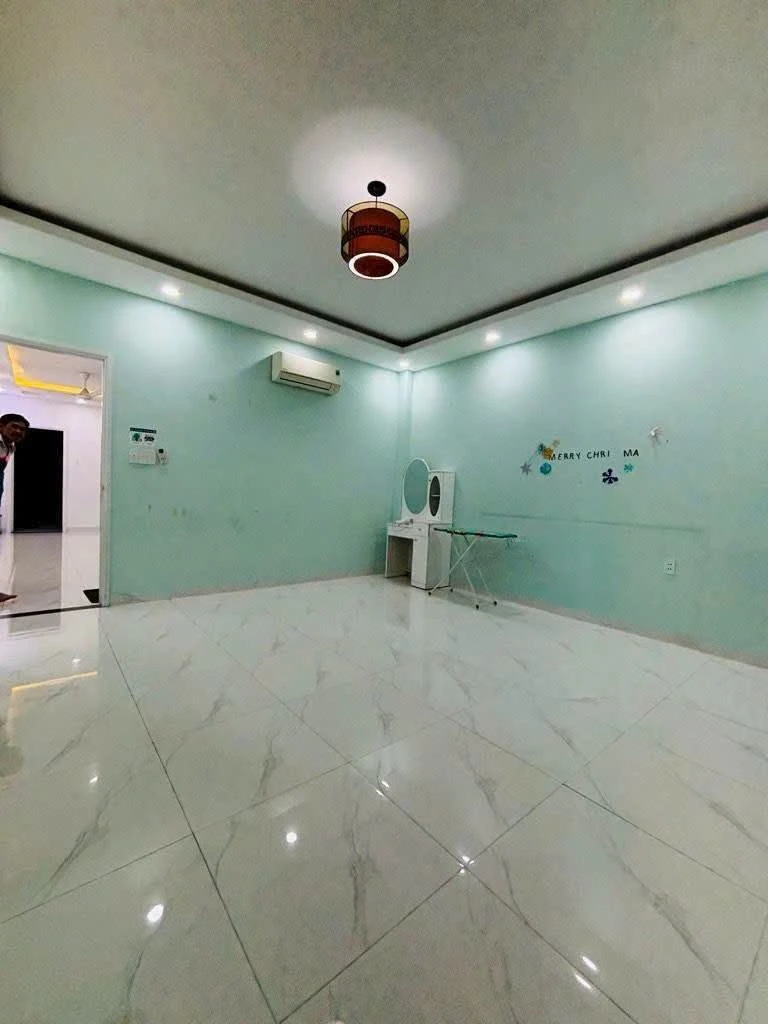 Bán nhà 3 tầng 100m² gần bến xe quận 8, 5 tỷ 730 triệu - Ảnh thu nhỏ 5