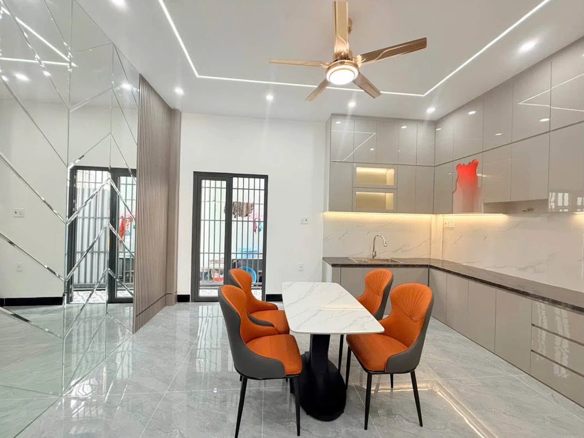 Bán nhà 1 trệt 1 lầu 5x16m KDC Nam An Hòa, Phường Rạch Giá, An Giang giá 3,55 tỷ - Ảnh thu nhỏ 3