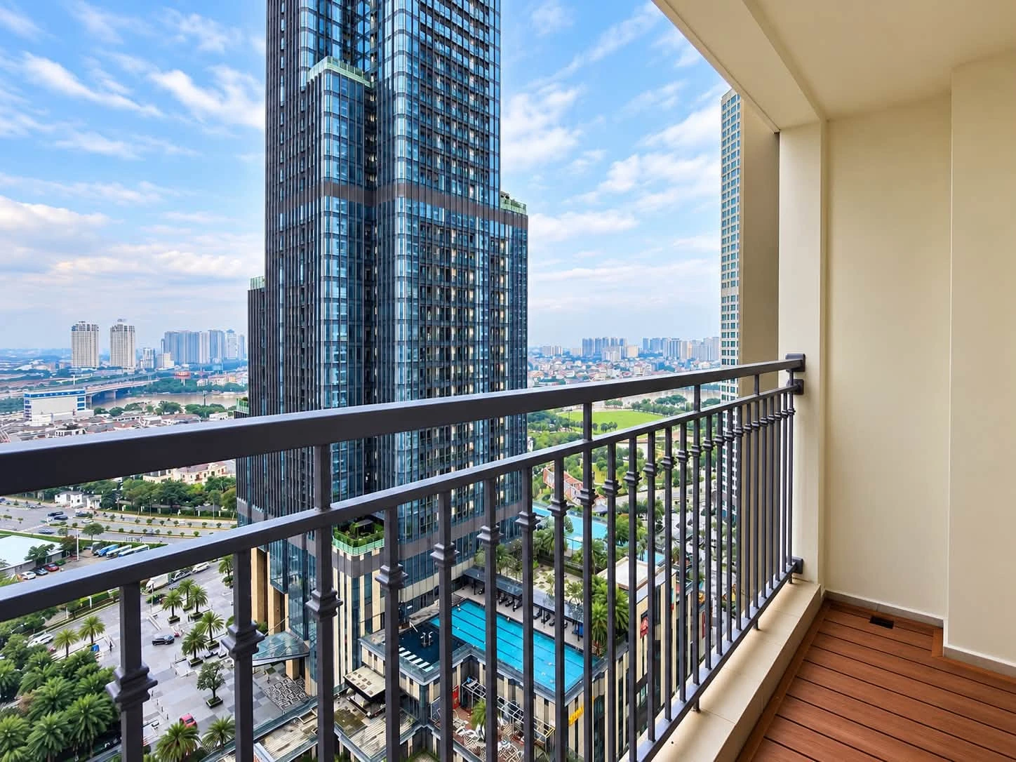 Bán căn hộ 3PN 126m2 tòa Landmark 3 Vinhomes Central Park view Landmark 81, giá 22,5 tỷ - Ảnh 1