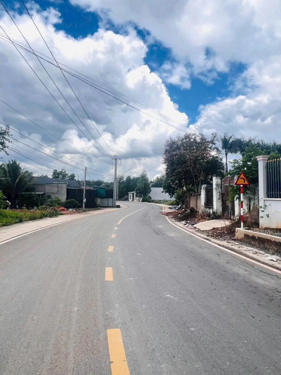 Bán đất mặt tiền Suối Đá 640m² giá 1 tỷ 3 - Ảnh 1