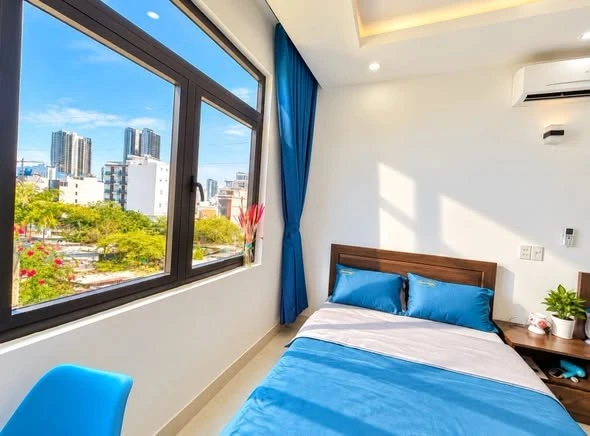 Bán khách sạn 5 tầng 11 căn mặt tiền Nguyễn Công Trứ, Mỹ Khê, Đà Nẵng, 94m²