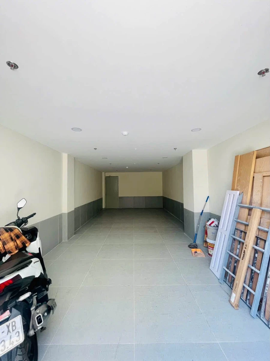 Bán CHDV 6 tầng thang máy 93m2, cho thuê 80tr/tháng, Quận 9 - Ảnh thu nhỏ 2