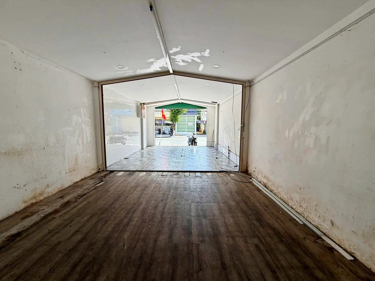 Cho thuê mặt bằng mặt tiền Nguyễn Trung Trực, Rạch Giá 46m² 18tr/tháng - Ảnh thu nhỏ 4