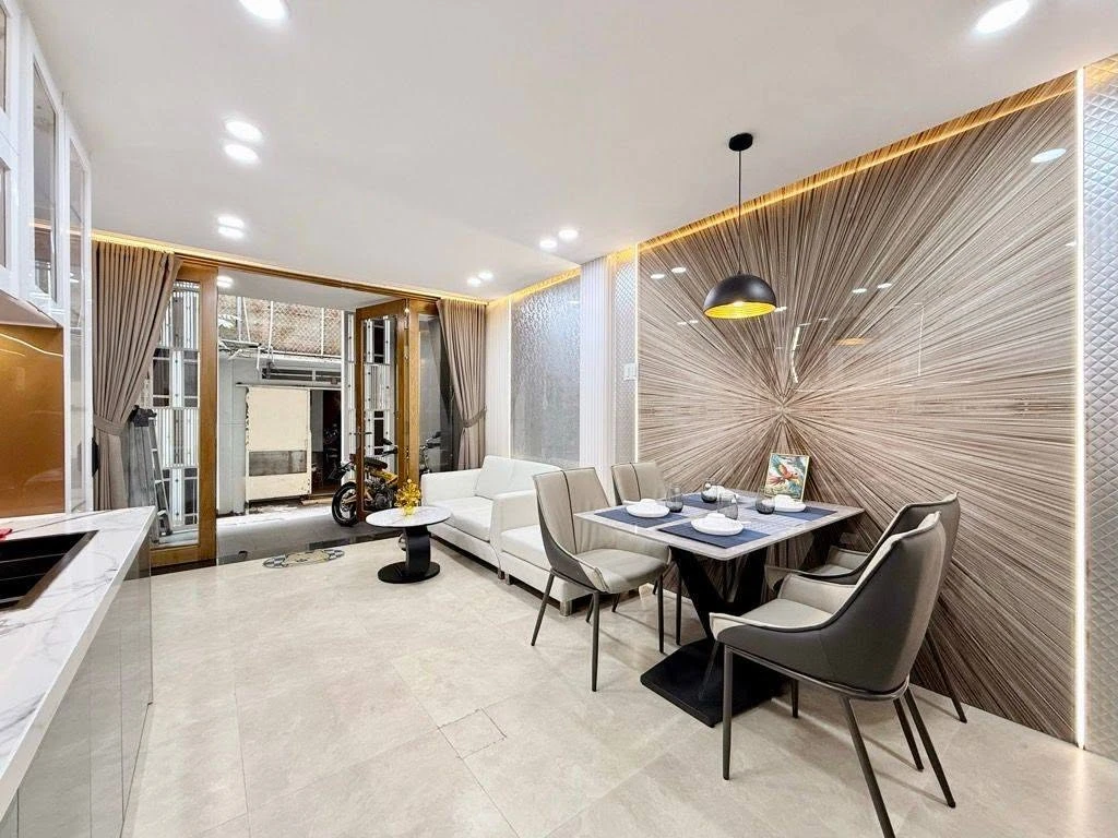 Bán nhà phố Phú Nhuận 95m² 2PN 3WC, giá 6 tỷ - Ảnh thu nhỏ 2
