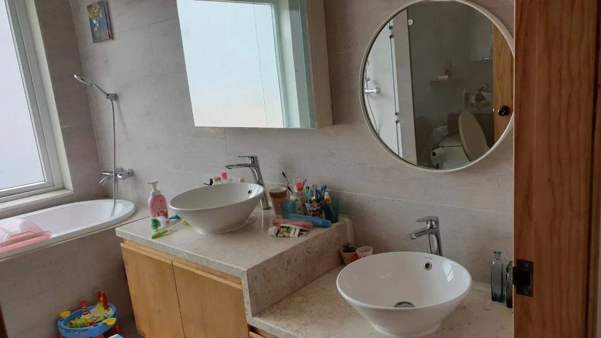 Bán nhà 4 tầng 96m2 nở hậu, 4 căn hộ cho thuê, đường Nguyễn Văn Nguyễn, Quận 1 - Ảnh thu nhỏ 5