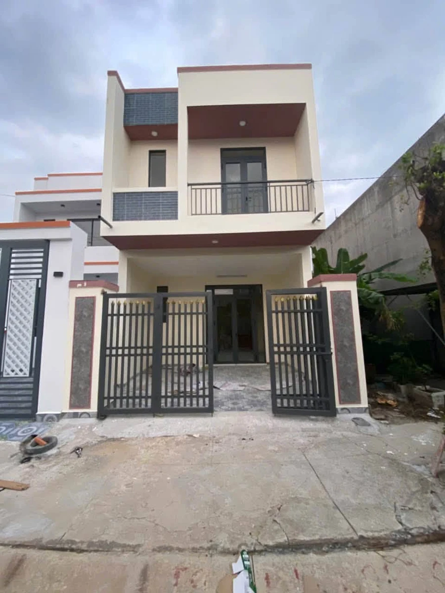 Bán nhà Hòa Lợi 80m² 4 phòng ngủ, giá 2,3 tỷ - Ảnh 1