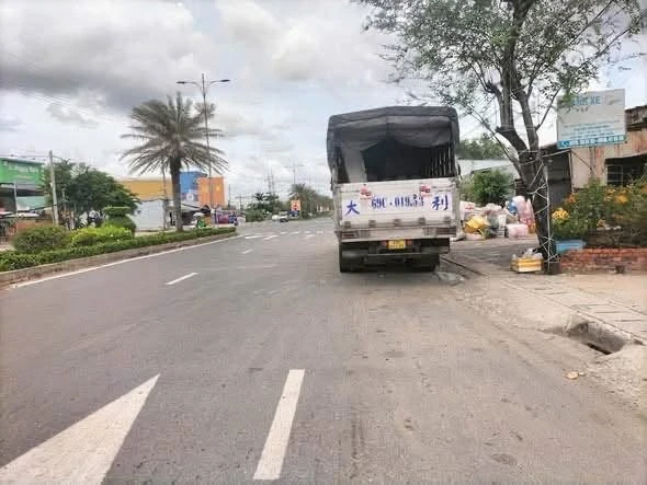 Bán đất mặt tiền Nguyễn Tất Thành 112,5m² Cà Mau