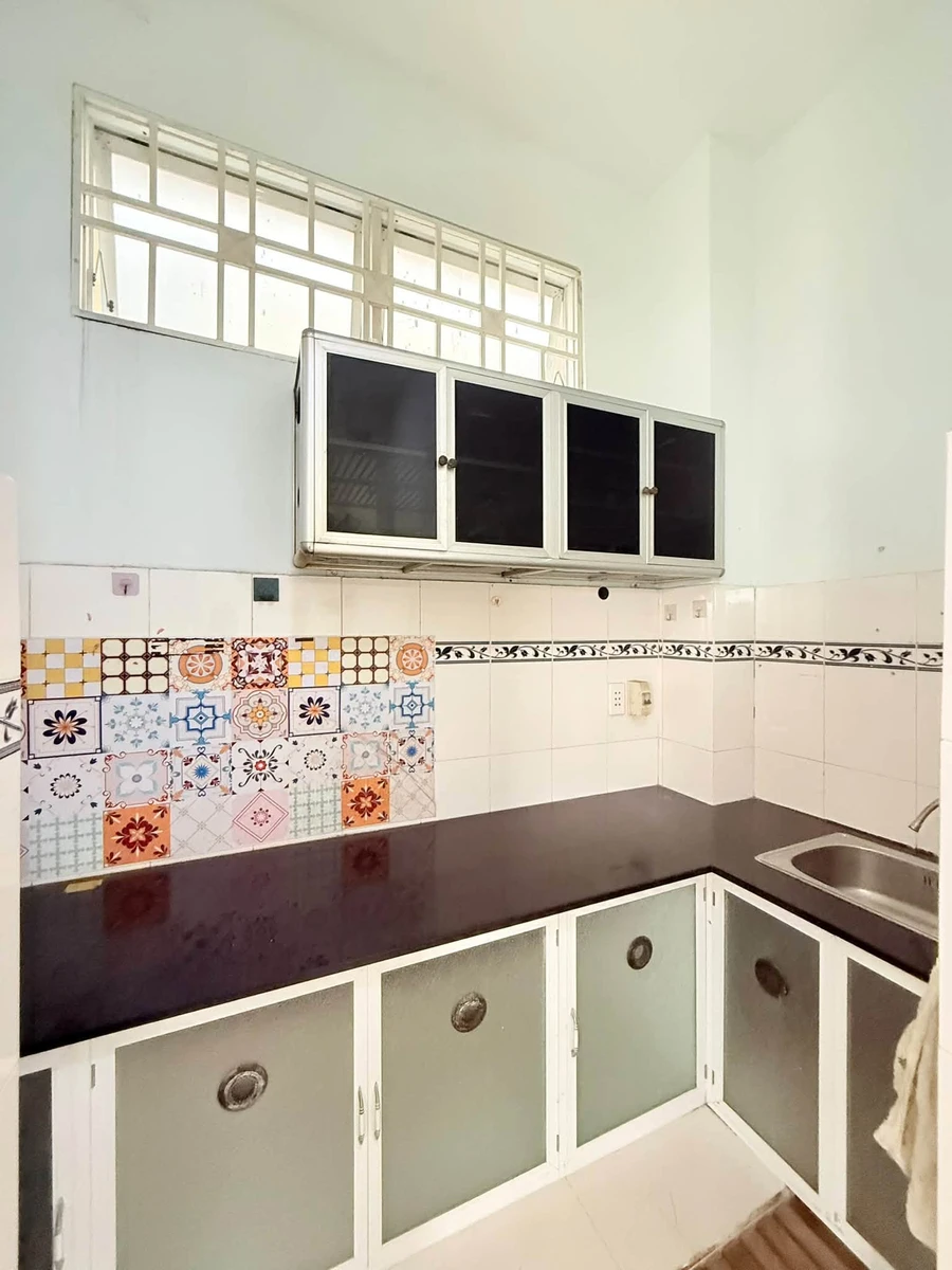 Bán nhà 3 tầng 79.8m² giá 4 tỷ 250 triệu Quận 4 - Ảnh thu nhỏ 4