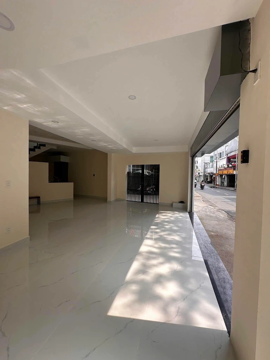 Cho thuê nhà mặt tiền góc Bùi Thị Xuân, Tân Bình 107m² 45 triệu/tháng - Ảnh thu nhỏ 2