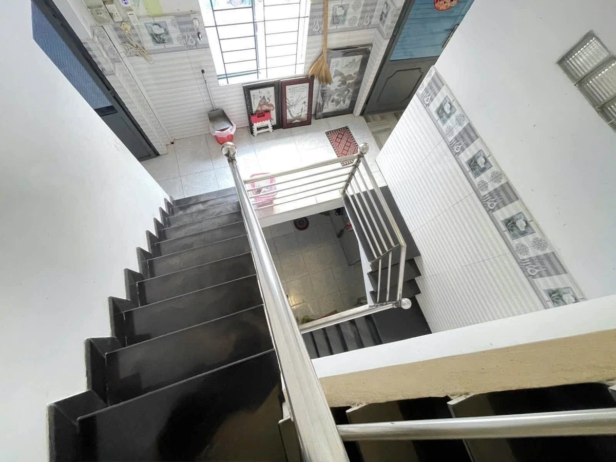 Bán nhà mặt tiền Hồng Bàng Quận 11, 4x17m, 3 tầng, căn góc, giá 9,999 tỷ - Ảnh thu nhỏ 4