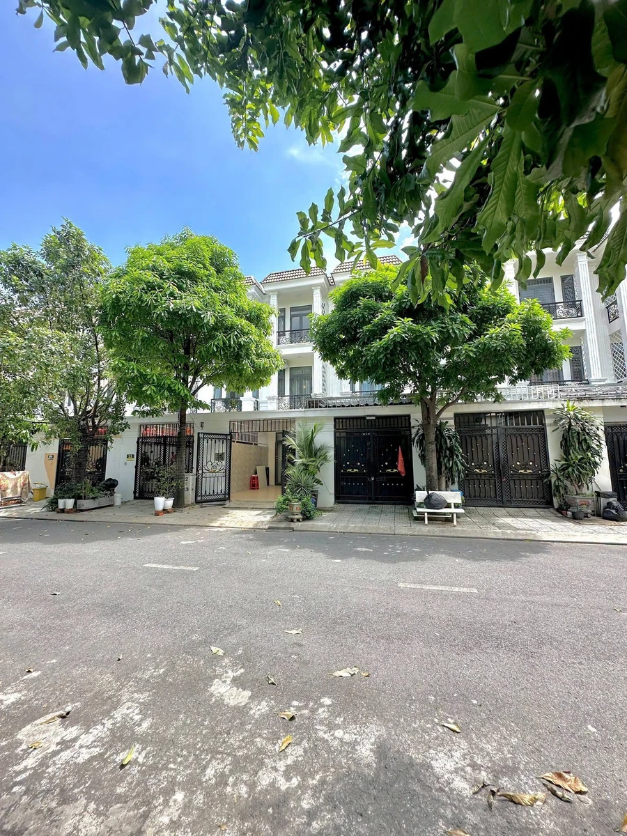 Bán nhà 3PN 92m² KDC Hoàng Nam 3, Dĩ An - Ảnh 1