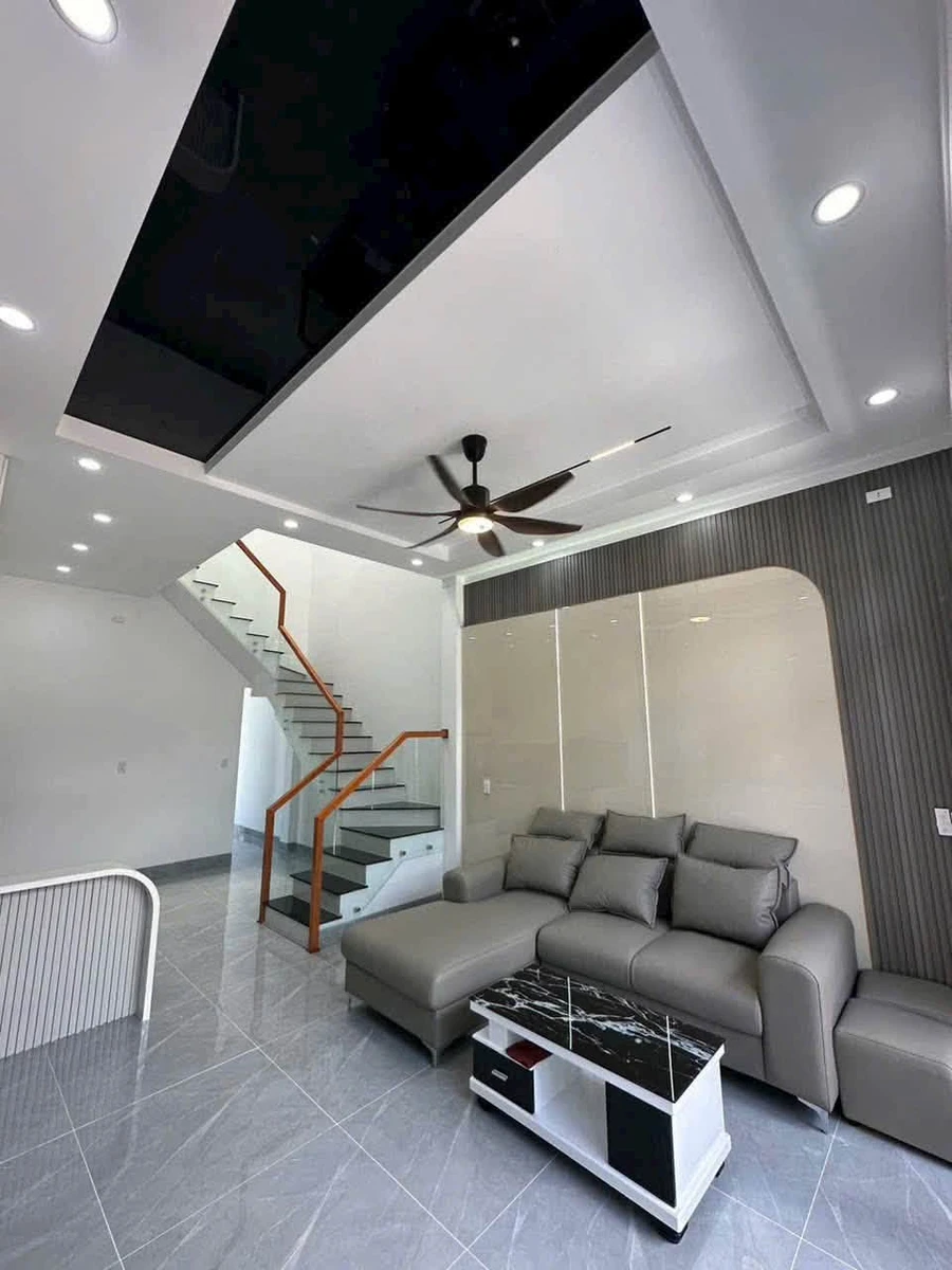 Bán nhà 1 trệt 1 lầu 85m2, 3 phòng ngủ gần chợ Trảng Dài, Đồng Nai - Ảnh thu nhỏ 2