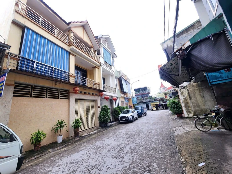 Bán đất mặt đường Đội Cung, Vinh, 61.4m2, 4 tỷ 680