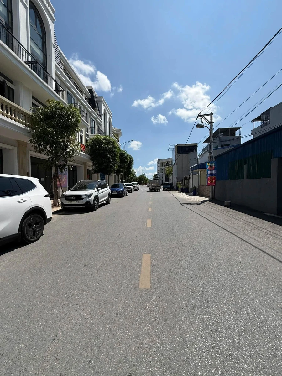Bán nhà 4 tầng mặt đường Golden Point, Nhà Bè, 67,5m2, 6tỷ5 - Ảnh 1