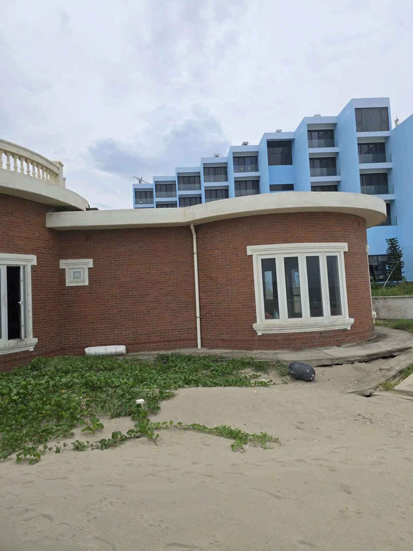 Bán villa mặt biển 600m2 sổ hồng tại Xuân Thành, Nghi Xuân, Hà Tĩnh giá 18 tỷ - Ảnh 1