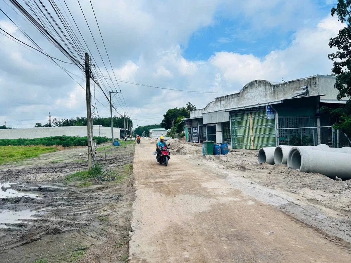 Bán đất mặt tiền Đường 24, 600m², Bình Chánh, 700 triệu - Ảnh 1