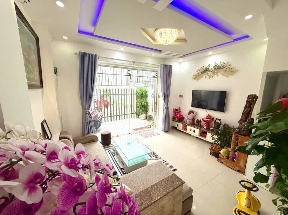 Bán nhà 3 tầng 4 phòng 335m² gần Đại học Đà Lạt 7.2 tỷ - Ảnh thu nhỏ 2