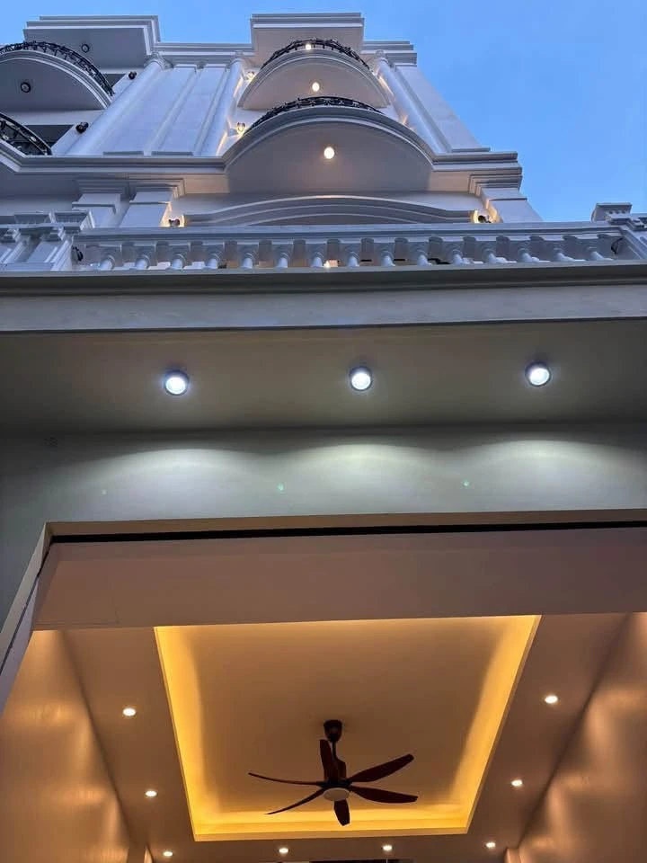 Bán nhà 4 tầng khu phố Ngô Quyền, Thành phố Hải Dương, diện tích 44-47m2, giá hơn 3 tỷ - Ảnh 1