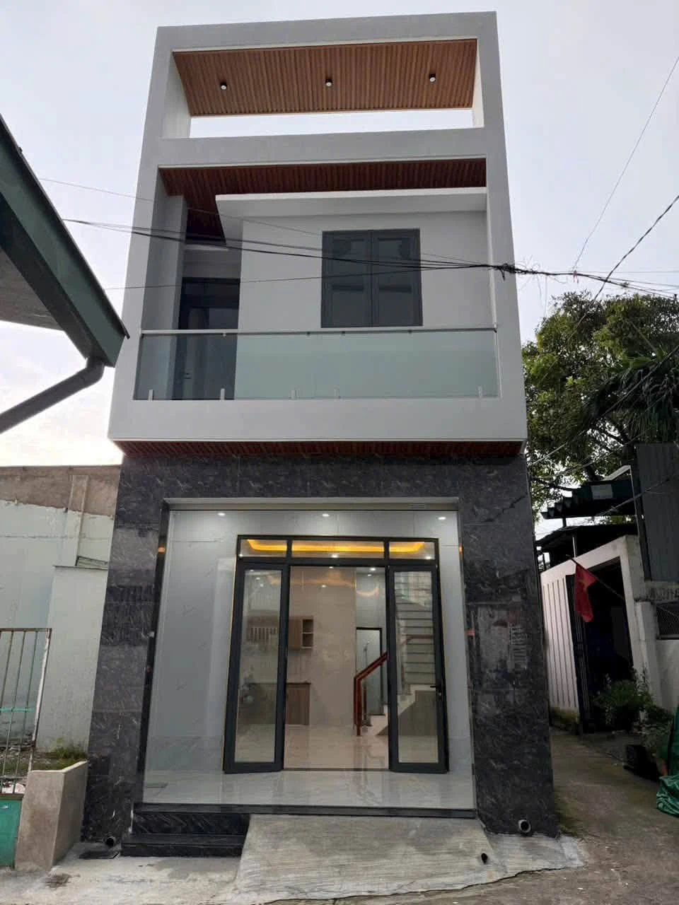 Bán nhà 1 trệt 1 lầu 60m2, 3PN, đường ô tô, phường Trấn Biên (Quang Vinh cũ), Đồng Nai - Ảnh 1