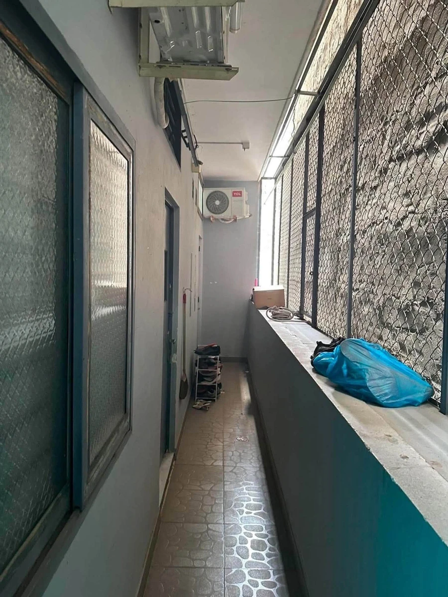 Bán nhà 4 tầng có sân thượng 110m² Quận 7 - Ảnh thu nhỏ 3