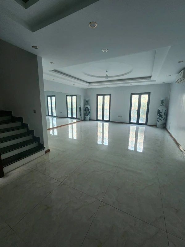 Cho thuê mặt bằng 90m2, mặt tiền 6m tại Hạ Long